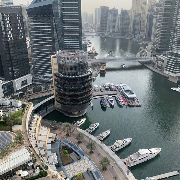 Foto tirada no(a) Address Dubai Marina por Faisal F. em 4/28/2024