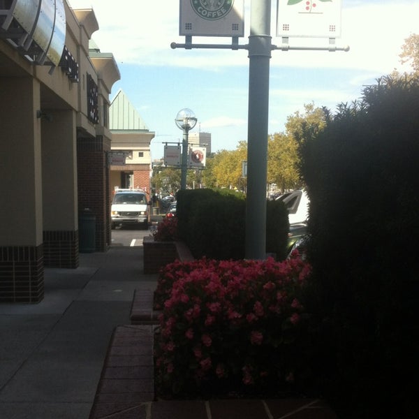 Wintergreen Plaza Central Rockville Rockville, MD'da fotoğraflar