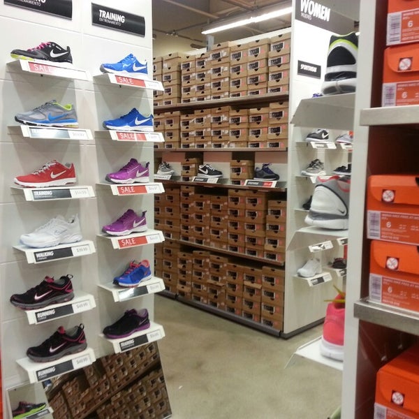 Nike Factory Store - 16 tips