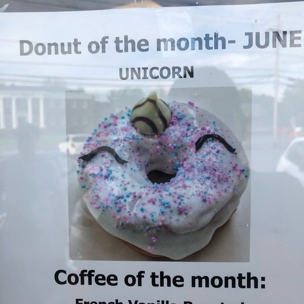 Photo taken at Paula&#39;s Donuts by Kevin K. on 6/13/2019
