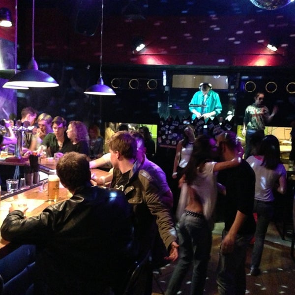 6/11/2013에 Andrey P.님이 Party Hard Bar에서 찍은 사진
