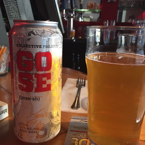 Photo taken at Tallboys Craft Beer House by Barb L. on 7/4/2016