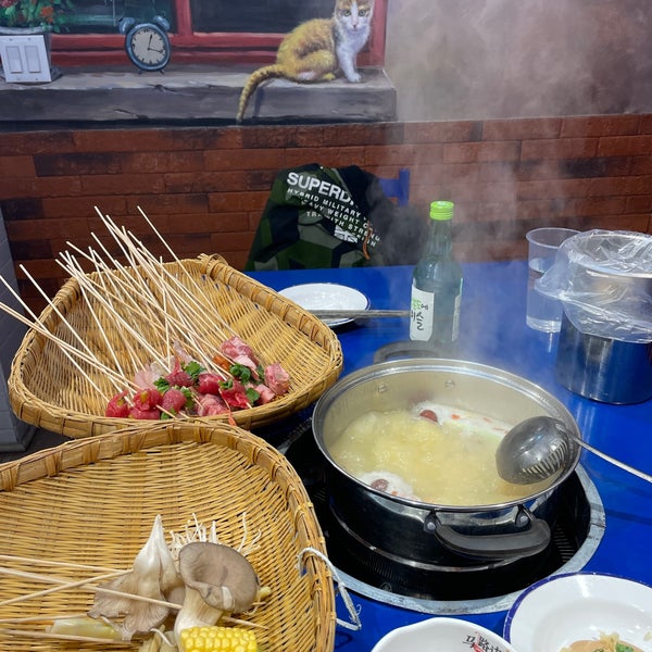 马路边边 Ma Lu Bian Bian 37 17 Prince St Flushing