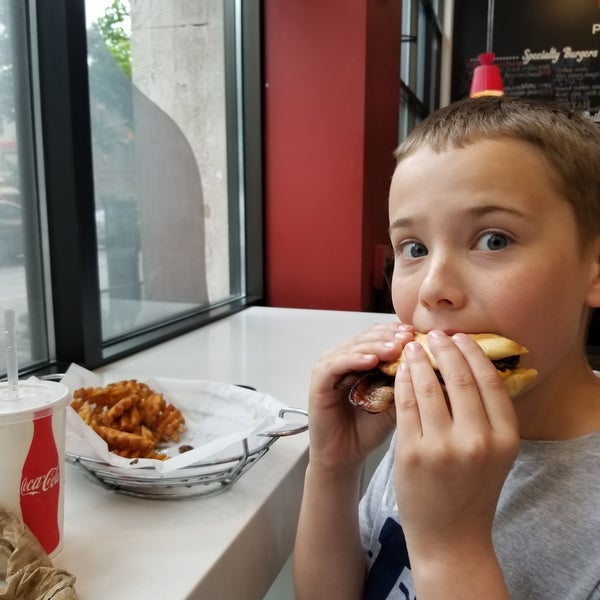 The Texan & The Punch Cheeseburger are both excellent. The waffle fries are AMAZING!! Great place. Friendly staff. Very clean. Fast service. Great atmosphere. My 10-year-old son loved it.