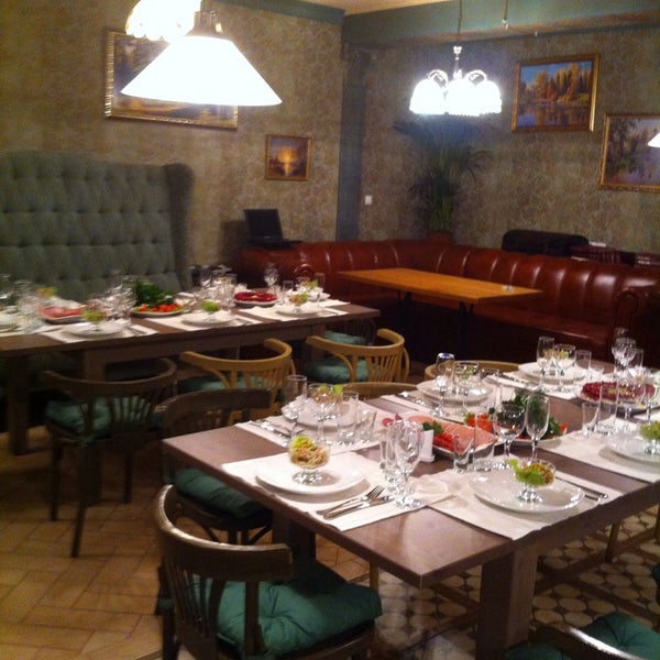 Foto diambil di Ресторан &quot;Комарово&quot; oleh Максим П. pada 8/2/2013