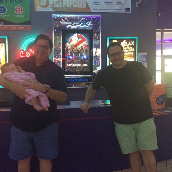 Fotos en Regal Royal Palm Beach & RPX Royal Palm Beach, FL