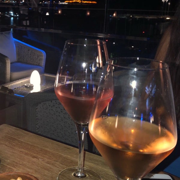 Das Foto wurde bei GIO Restaurant &amp; Lounge Bar von Onur Avcı am 7/24/2021 aufgenommen