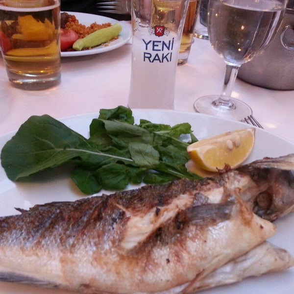 Foto diambil di Seviç Restaurant oleh Okan Y. pada 11/6/2014