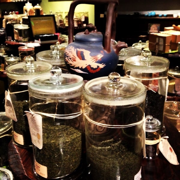 12/31/2012にLian Lynn T.がBird Pick Tea &amp; Herbで撮った写真