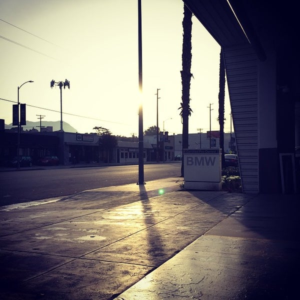 Century West BMW Studio City 0 tips