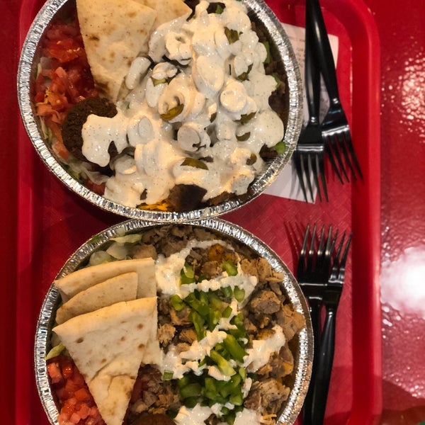 Photo taken at The Halal Guys by Faris ❄️ on 5/16/2018