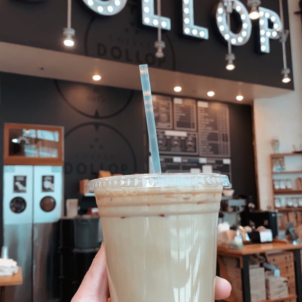 Photo taken at Dollop Coffee &amp; Tea by Faris ❄️ on 11/27/2020