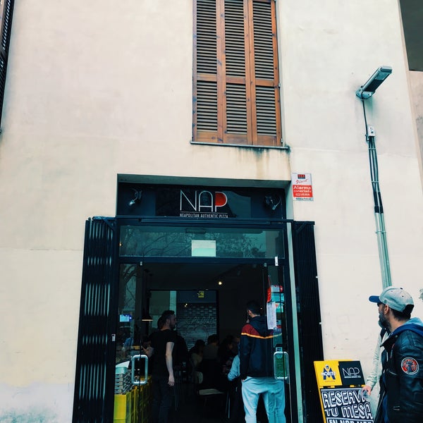 Photo taken at NAP Neapolitan Authentic Pizza by عبدالمحسن on 4/6/2019