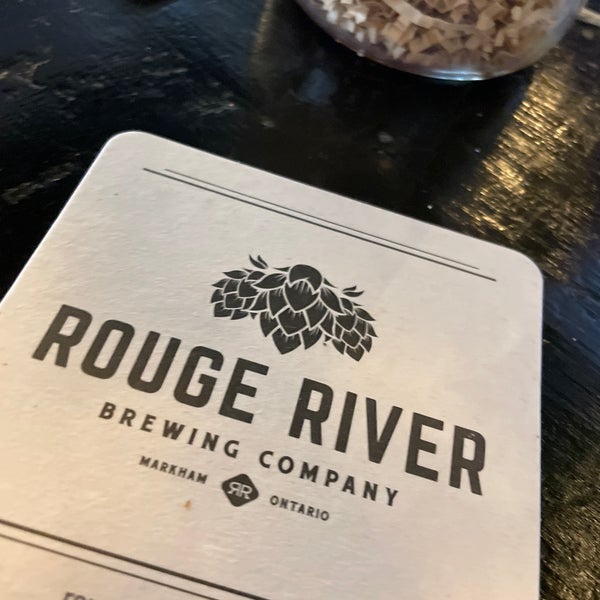 Снимок сделан в Rouge River Brewing Company пользователем Spatial Media 4/9/2022