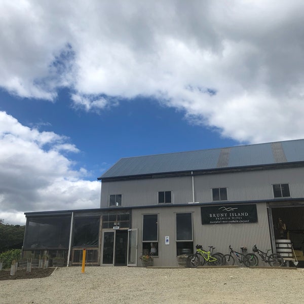 Bruny Island Premium Wines Winery in Lunawanna
