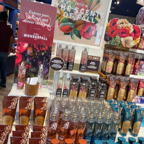 Bath & Body Works City Centre 3 tips from 196 visitors