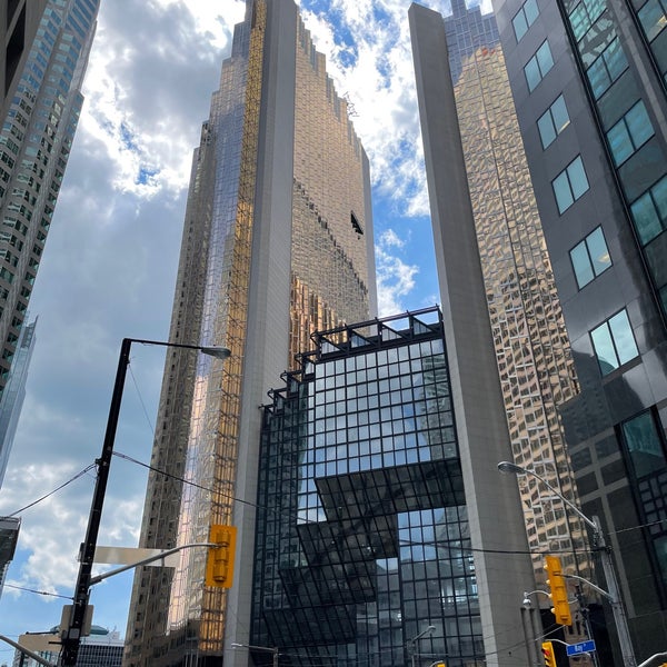 8/31/2021 tarihinde Spatial Mediaziyaretçi tarafından Toronto Financial District'de çekilen fotoğraf