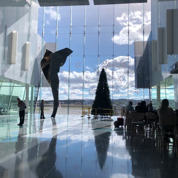 Снимок сделан в Canberra International Airport (CBR) пользователем Spatial Media 11/7/2018
