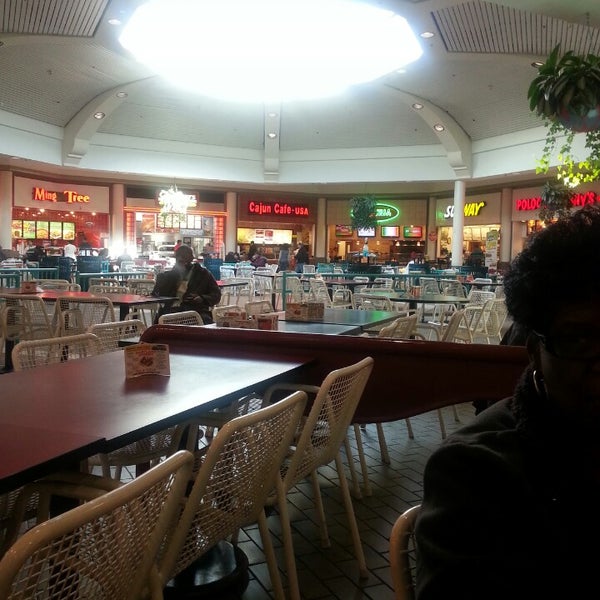 3/4/2014에 BJ님이 Security Square Mall에서 찍은 사진