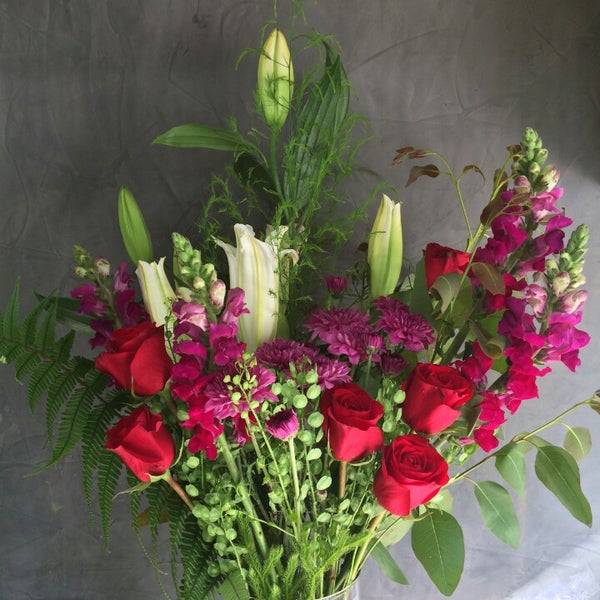Foto tomada en Foliage Flowers Diseño &amp; Floral Ambience  por Ana O. el 8/2/2014