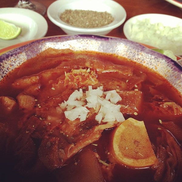 10/14/2012 tarihinde Leticia S.ziyaretçi tarafından La Torre Mexican Restaurant'de çekilen fotoğraf