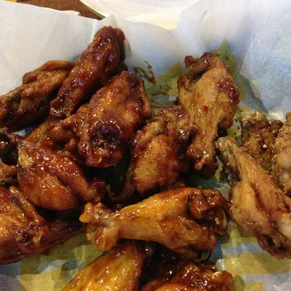 Buffalo Wild Wings Downtown Beaverton 11995 SW Beaverton Hillsdale Hwy