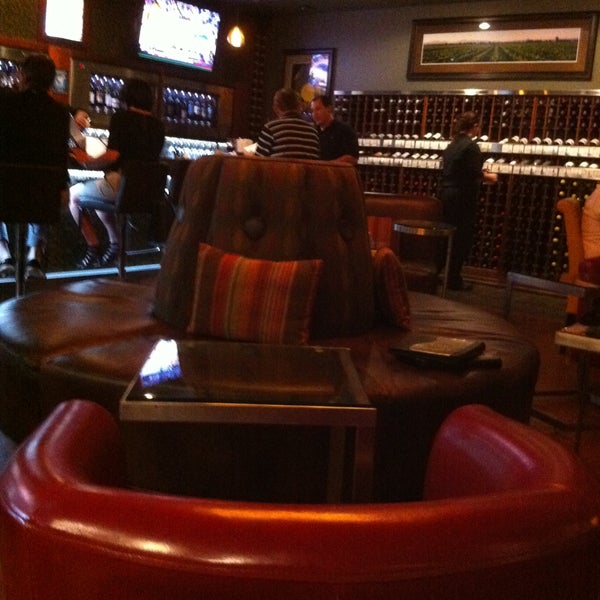 5/4/2013에 Alexis R.님이 Underdog Wine Bar에서 찍은 사진
