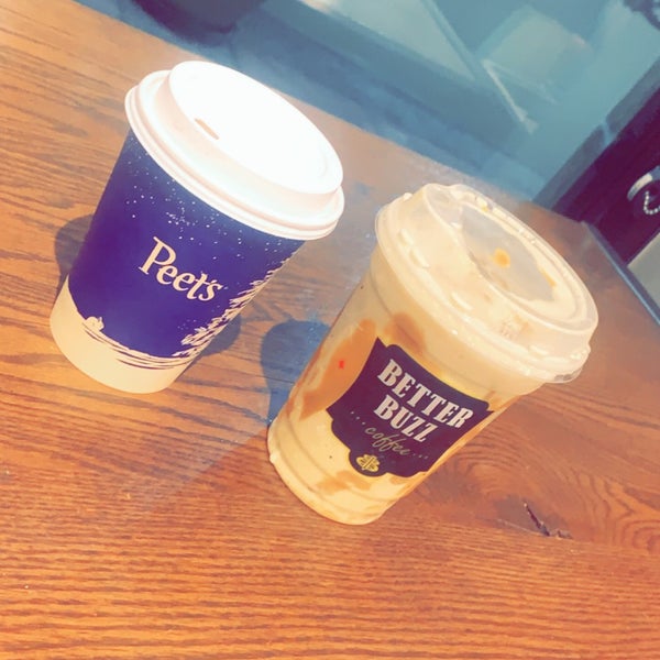 Foto tirada no(a) Peet&#39;s Coffee &amp; Tea por Tota🤍 em 11/26/2019