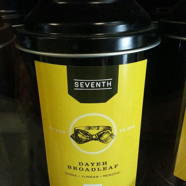 Снимок сделан в Seventh Tea Bar пользователем G Z. 10/9/2013