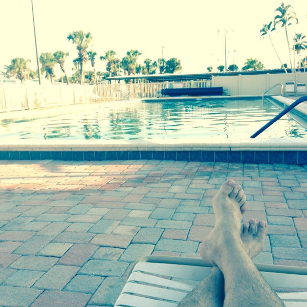 Escape to Paradise: Siesta Bay RV Resort, Your Florida Oasis Awaits