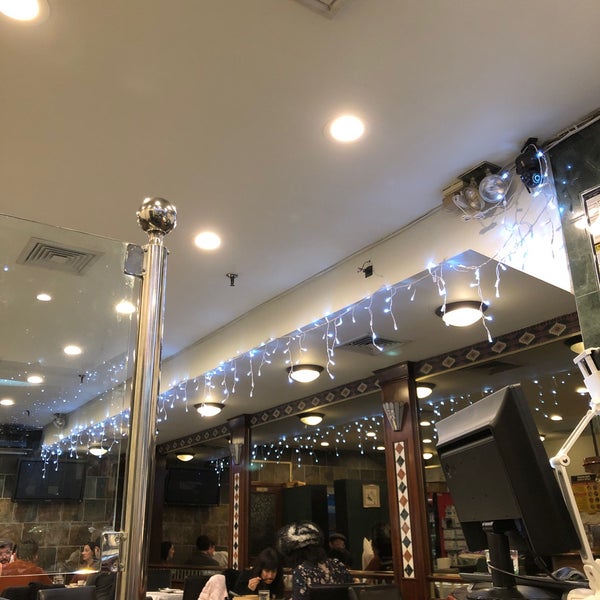 Photo taken at Joe&#39;s Shanghai 鹿鸣春 by Booie on 12/23/2018