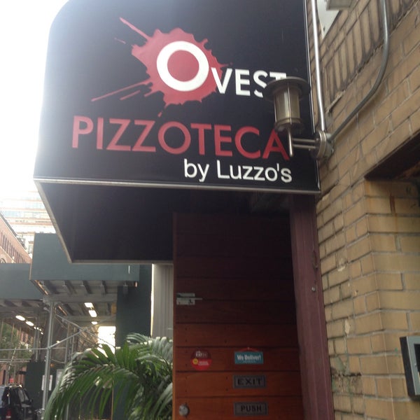 Photo taken at Ovest Pizzoteca by Luzzo&#39;s by Booie on 7/7/2016