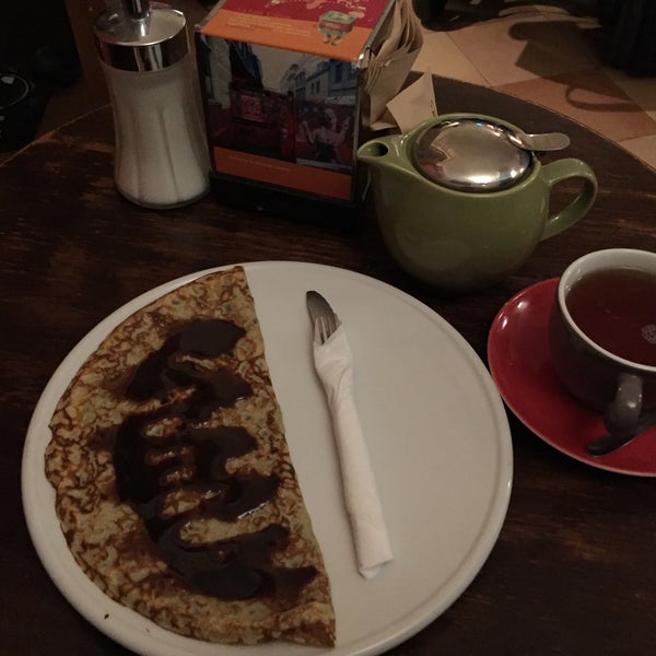 Crepes and teas amazing; highly recommended but too crowded, you are very lucky if you can find a place 😊☕️