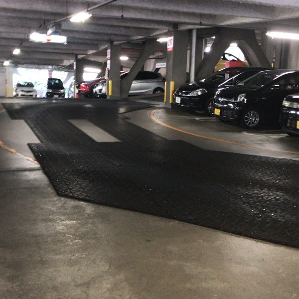 ビッグシャイン88 北4条駐車場 Estacionamento