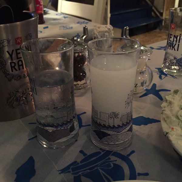 Das Foto wurde bei ÇimÇim Restaurant von Ahmet am 7/12/2018 aufgenommen