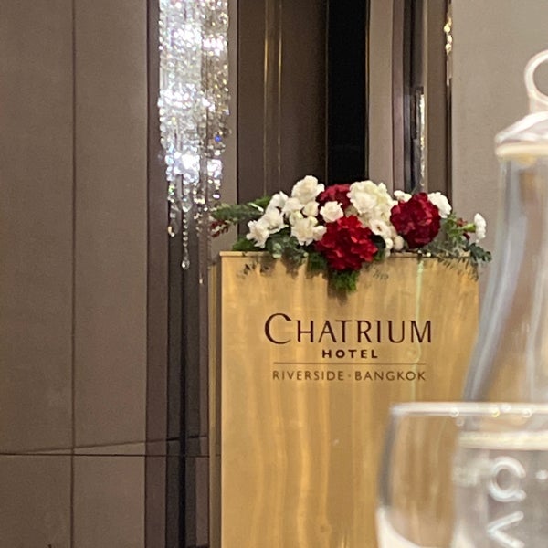 Photo taken at Chatrium Hotel Riverside Bangkok by Krai S. on 10/27/2022