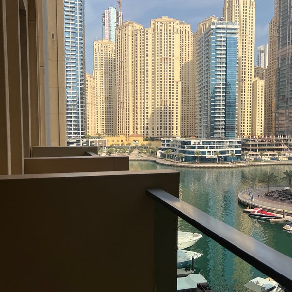 Foto scattata a Address Dubai Marina da Khâled il 3/1/2023