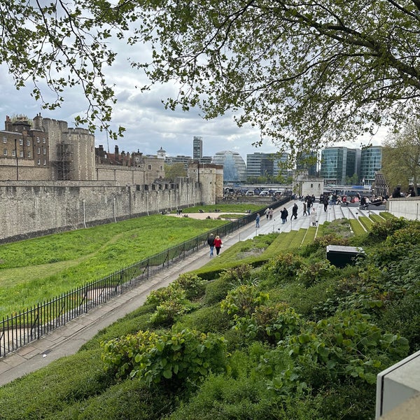 Photo taken at Tower of London by MOHAMMED.. 8. on 4/23/2024