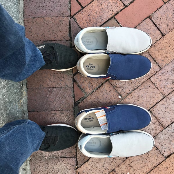 clarks shoes faneuil hall