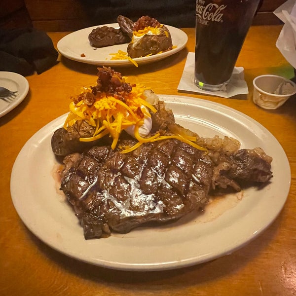 Texas Roadhouse Evansville East Side 7900 Eagle Crest Boulevard