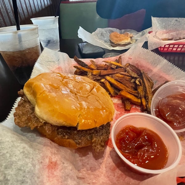 Dyer's Burgers Midtown 63 tips from 2633 visitors