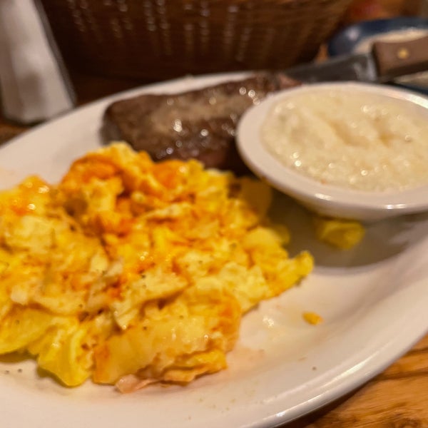 Cracker Barrel Old Country Store American Restaurant in Southeast