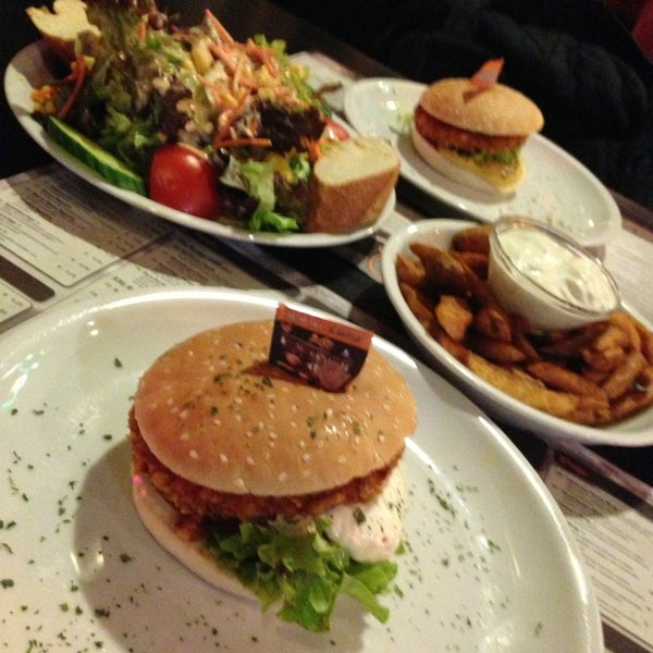 photos at road stop american bar grill schuir 50 tips from 914 visitors