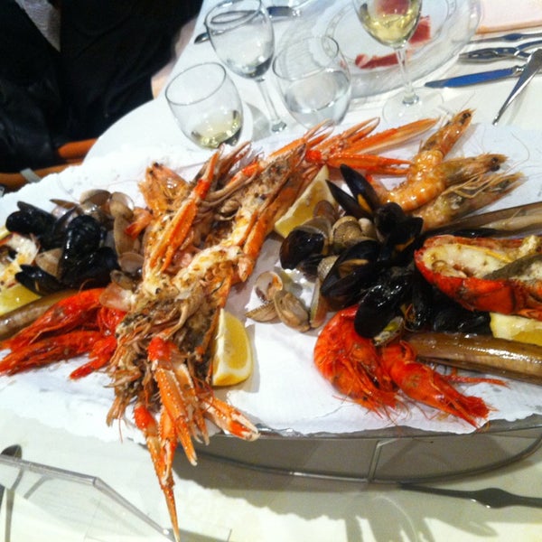 Photos At El Cangrejo Loco Seafood Restaurant In Barcelona