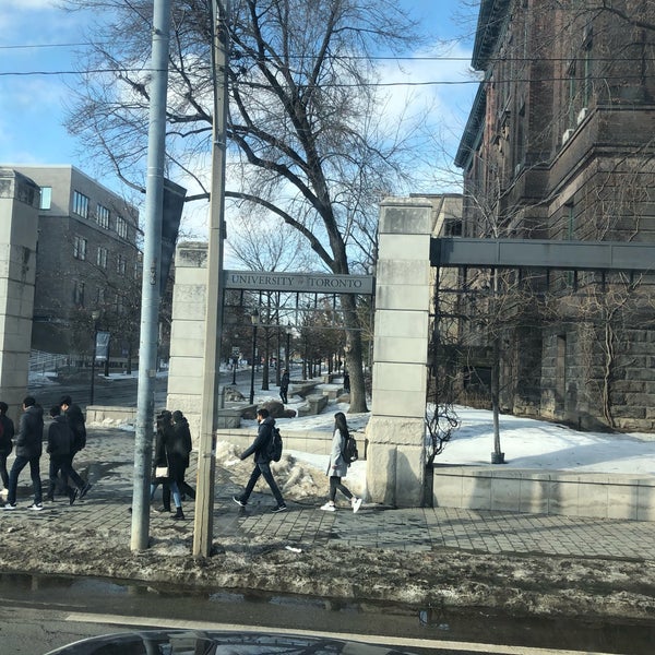 Foto tirada no(a) Universidade de Toronto por Scooter T. em 2/23/2019