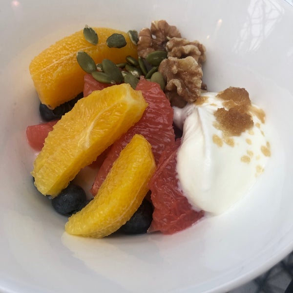Foto scattata a Azure Restaurant &amp; Bar da Scooter T. il 2/8/2019