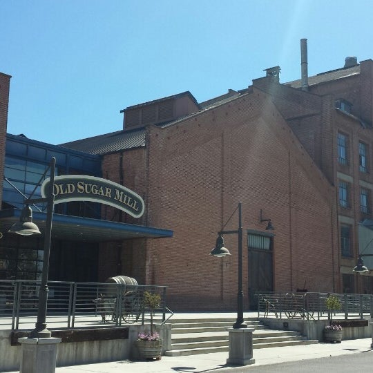 Данстейбл англия. Old sugar. Old sugar. Старый сахарный завод куба. Антиквар логотип.