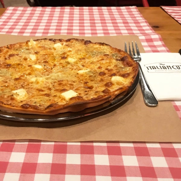 1/16/2020에 ꋬ꒒꓄ꋬꋊ ꃳꋬ꒒ꉔı님이 The Italian Cut - Pizza&amp;Kitchen에서 찍은 사진