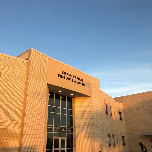 high schools in dallas
