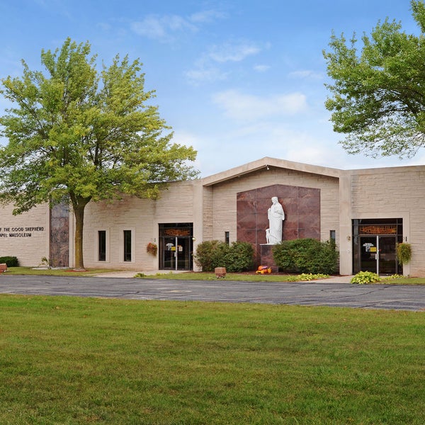 Nicolet Memorial Gardens And Mausoleum Cemetery in Green Bay